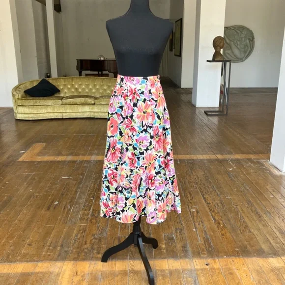 Vintage floral, two piece skirt set - Picture 12 of 12